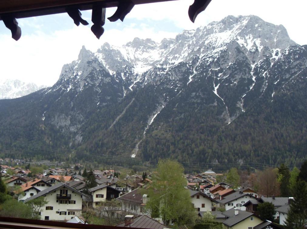 Haus Pelzer Apartment Mittenwald Exterior foto